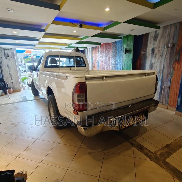 Isuzu D-MAX 2007 White