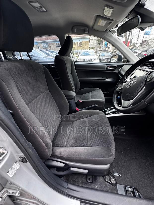 Toyota Axio 1.5 Hybrid G 2WD 2019 Silver