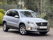 Volkswagen Tiguan 2.0 S 2009 Silver for sale