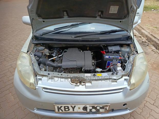 Toyota Passo 2004 Silver