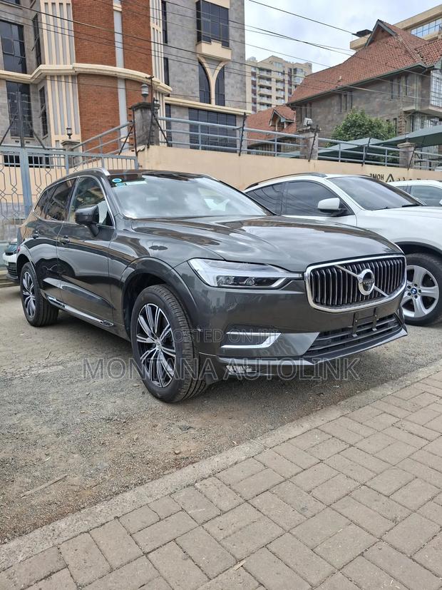 Volvo XC60 T5 Inscription AWD 2019 Black