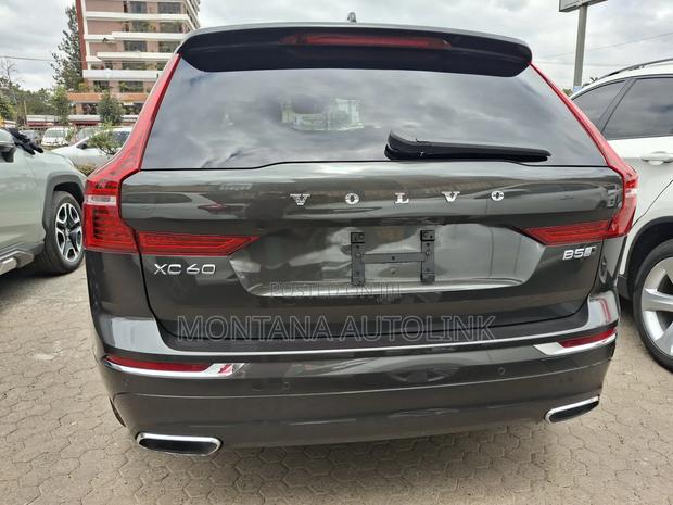 Volvo XC60 T5 Inscription AWD 2019 Black