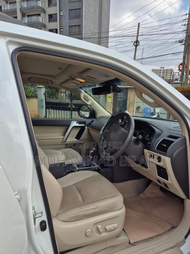 Toyota Land Cruiser Prado 2022 White