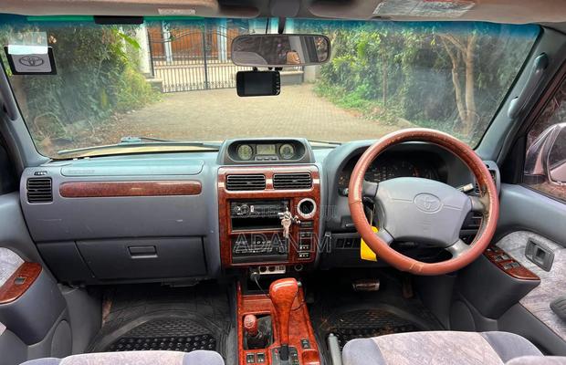 Toyota Land Cruiser Prado 1998 Gray