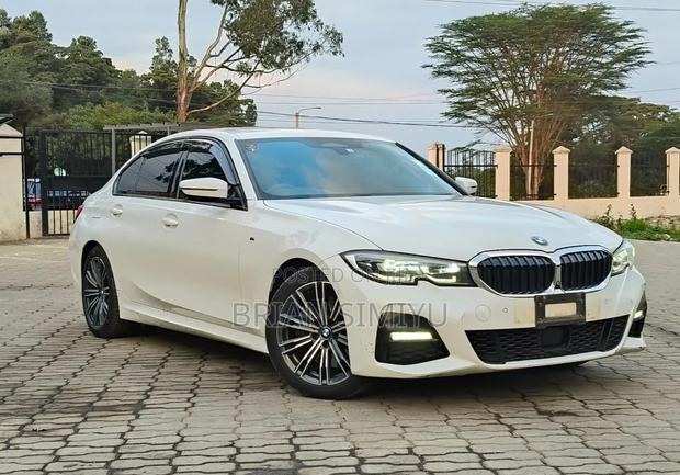 BMW 330i 2019 White