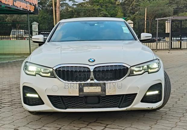 BMW 330i 2019 White