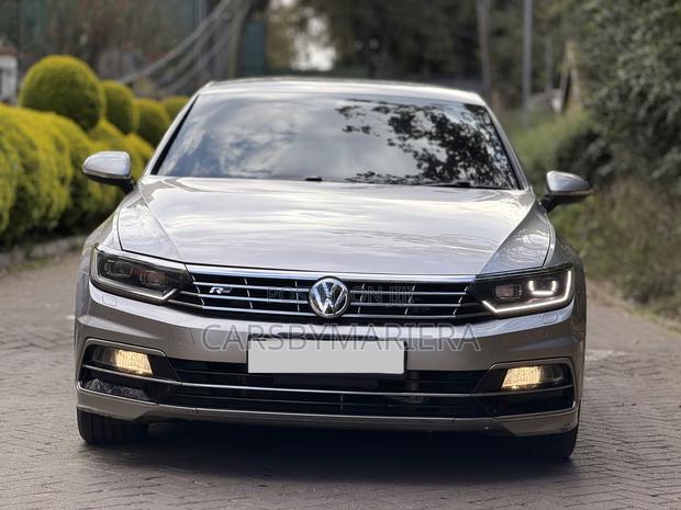 Volkswagen Passat 1.8T R-Line 4dr Sedan (1.8L 4cyl) 2016 Gray