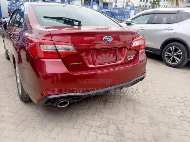 Subaru Legacy 2017 Red
