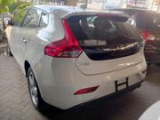 Volvo V40 2018 White for sale
