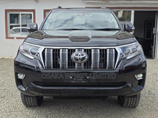 Toyota Land Cruiser Prado 2019 Black