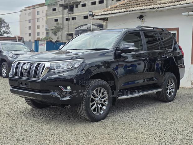 Toyota Land Cruiser Prado 2019 Black