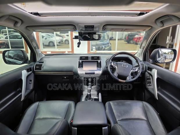 Toyota Land Cruiser Prado 2019 Black