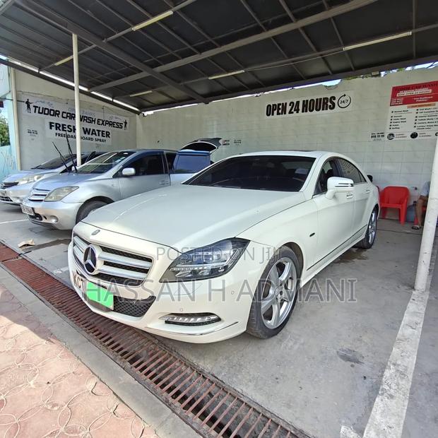 Mercedes-Benz CLS 2012 White