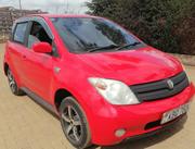Toyota IST 2005 Red for sale