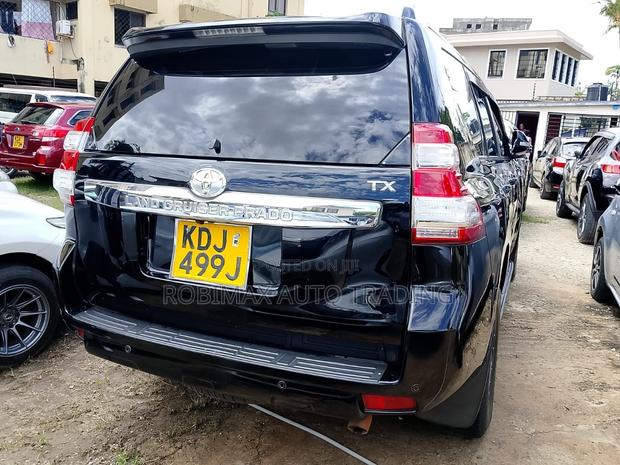 Toyota Land Cruiser 2015 Black