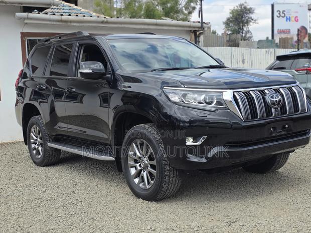 Toyota Land Cruiser Prado Kakadu 2019 Black