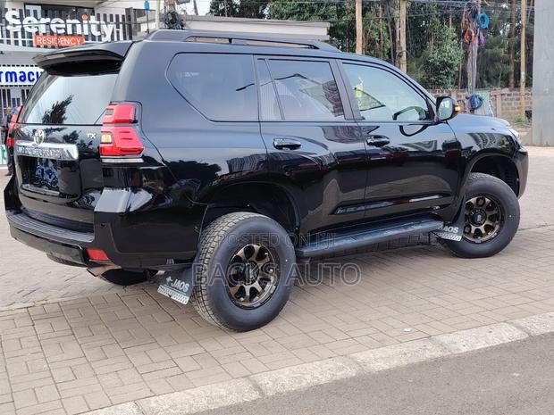 Toyota Land Cruiser Prado 2019
