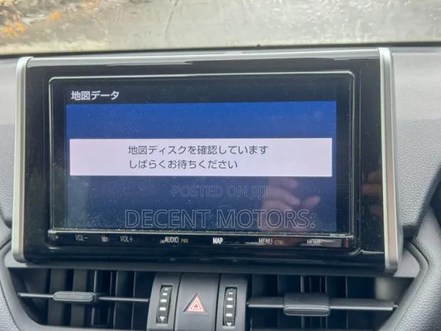 Toyota RAV4 2020 Green
