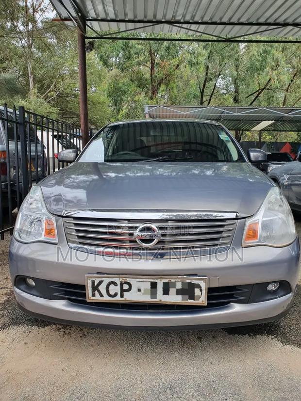 Nissan Bluebird 2011 Gray