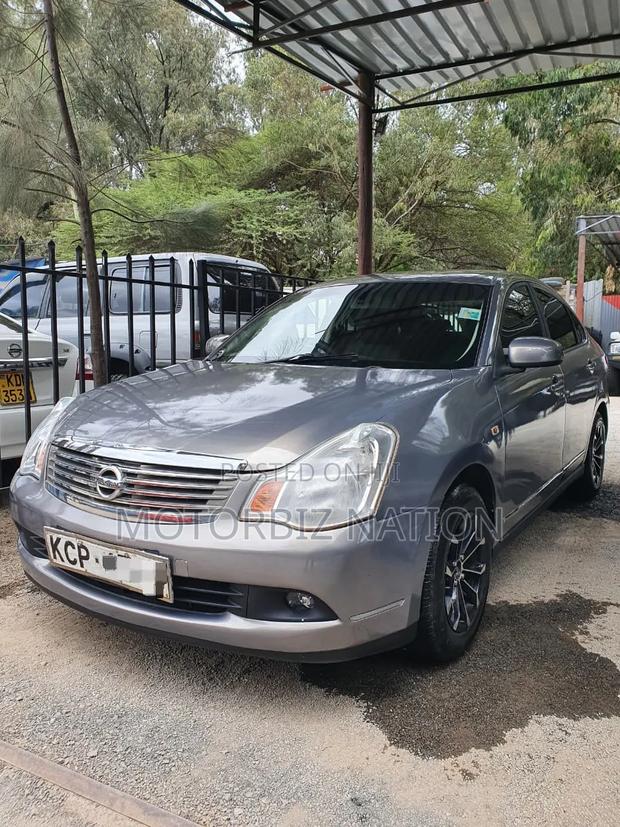Nissan Bluebird 2011 Gray