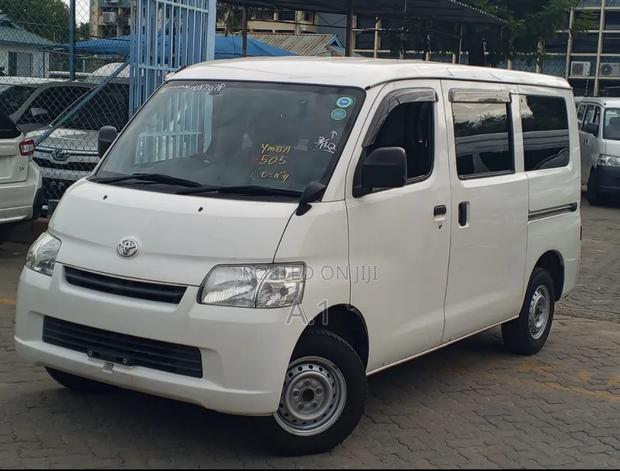 Toyota TownAce 2019 Pearl