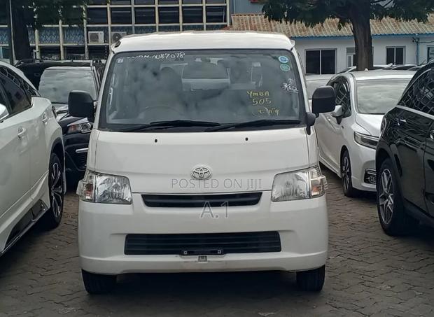 Toyota TownAce 2019 Pearl