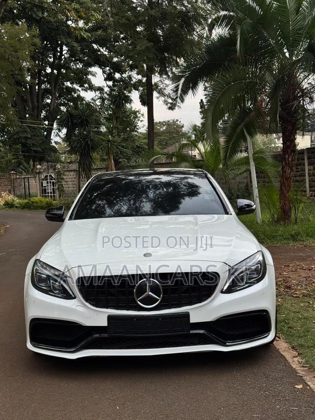 Mercedes-Benz C63 2016 White