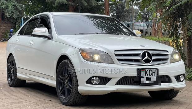 Mercedes-Benz C200 2009 Pearl