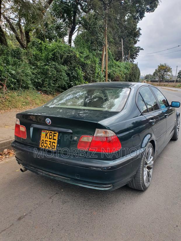 BMW 318i 2004 Green