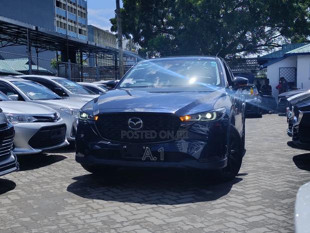 Mazda CX-5 2021 Blue