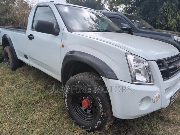 Isuzu D-MAX 2009 White