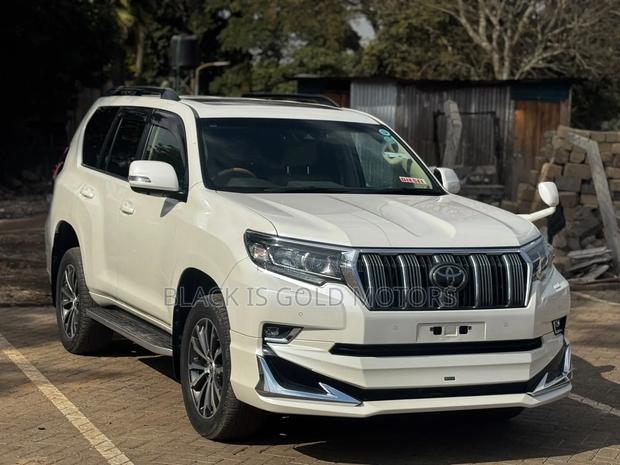 Toyota Land Cruiser Prado 2020 White