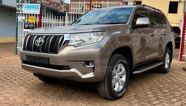 Toyota Land Cruiser Prado 2018 Beige