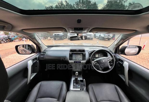 Toyota Land Cruiser Prado 2018 Beige