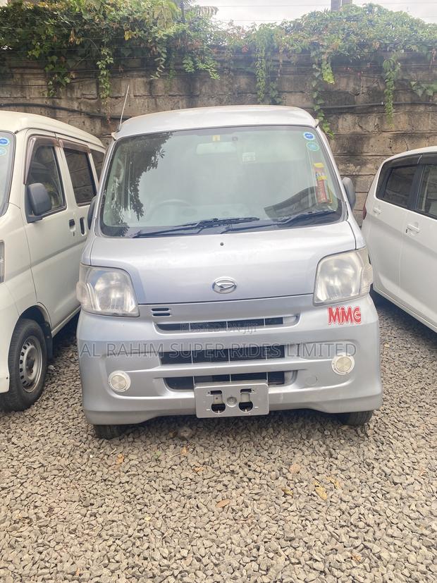 Daihatsu Atrai 2015 Silver