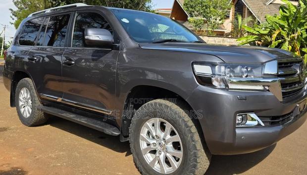 Toyota Land Cruiser 2020 Gray