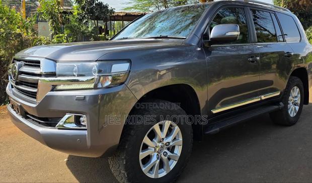 Toyota Land Cruiser 2020 Gray