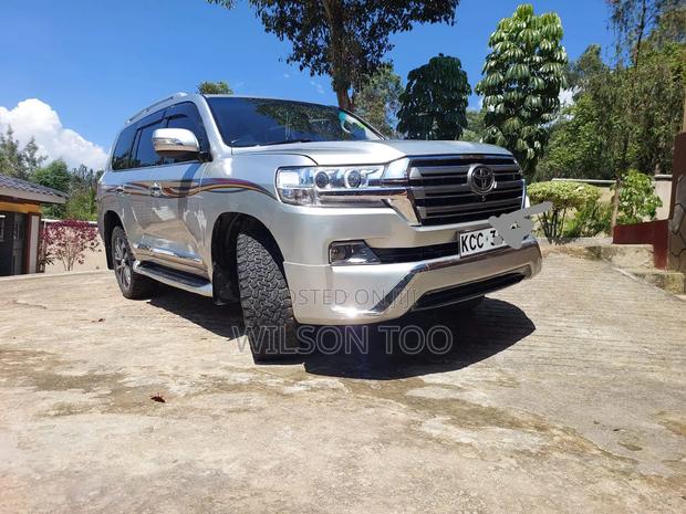 Toyota Land Cruiser Prado 2009 Silver