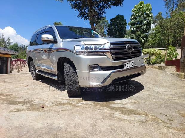 Toyota Land Cruiser Prado 2009 Silver