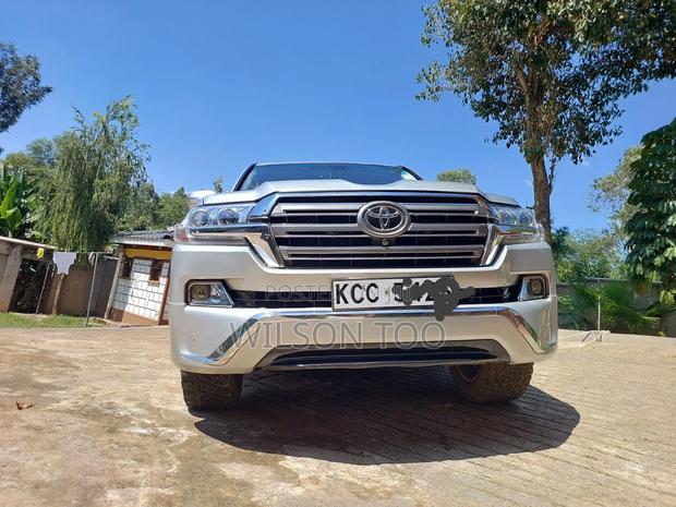 Toyota Land Cruiser Prado 2009 Silver