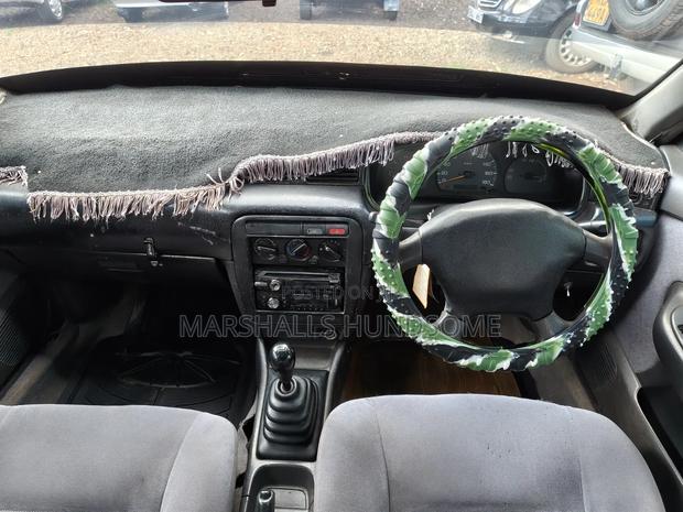Nissan Sunny 2001 Silver