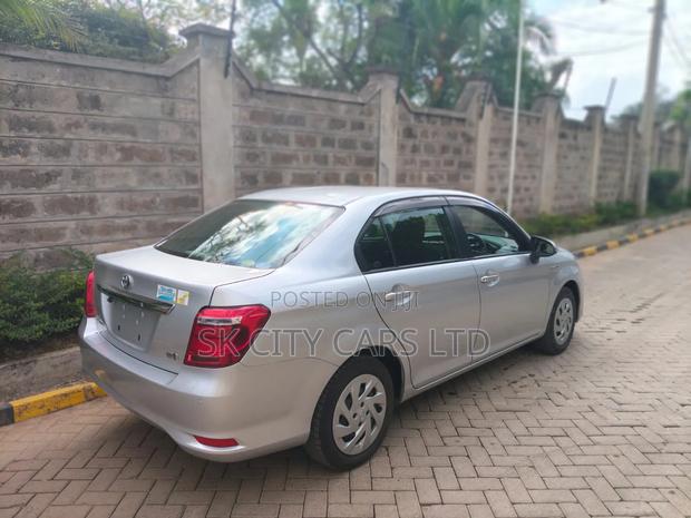 Toyota Axio 2019 Silver