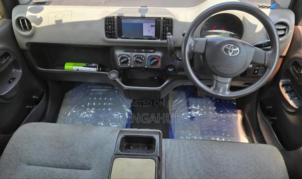 Toyota Passo 1.0 FWD 2014 Maroon