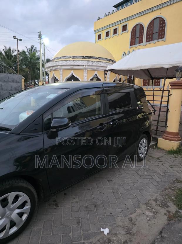 Toyota Sienta 1.5 FWD (6-seater) 2018 Black