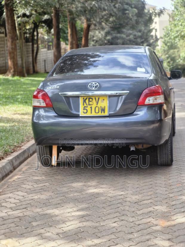Toyota Belta 2006 Gray
