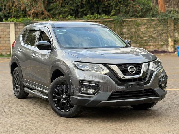 Nissan X-Trail 2019 Silver