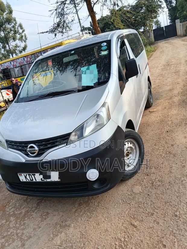 Nissan NV1500 2017 Silver