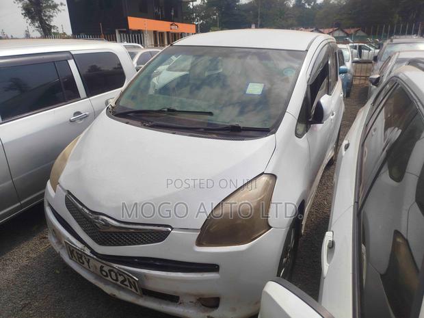 Toyota Ractis 2007 Pearl