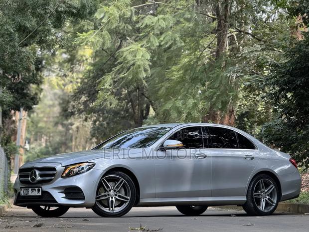 Mercedes-Benz E200 2017 Silver