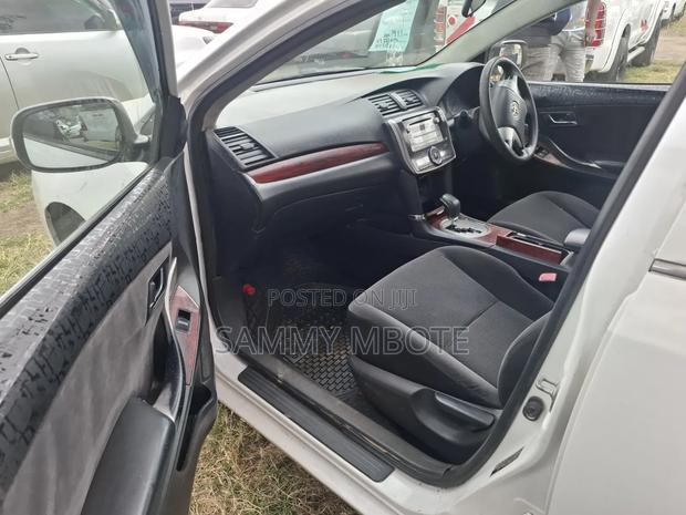 Toyota Premio 2010 White